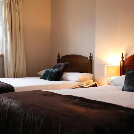 Hotel Bridge 2*